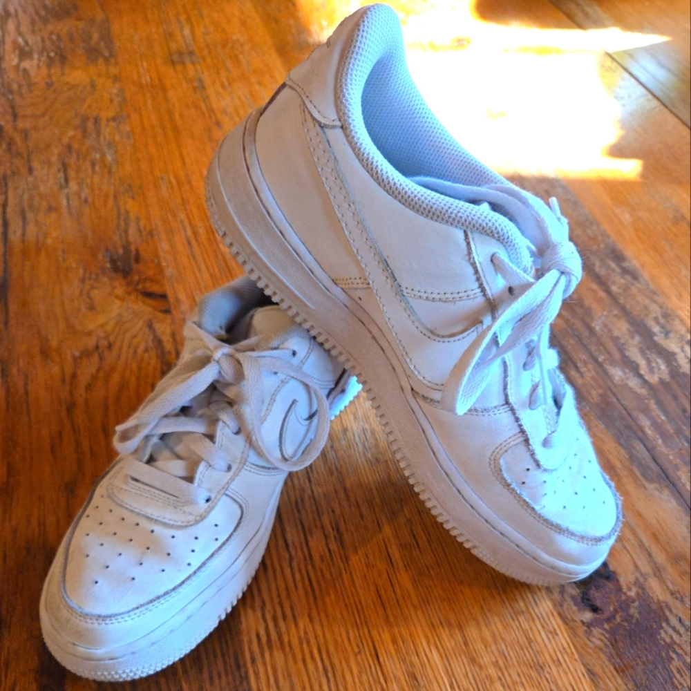 Nike Air Force 1 Low White Sneakers - Size 6.5